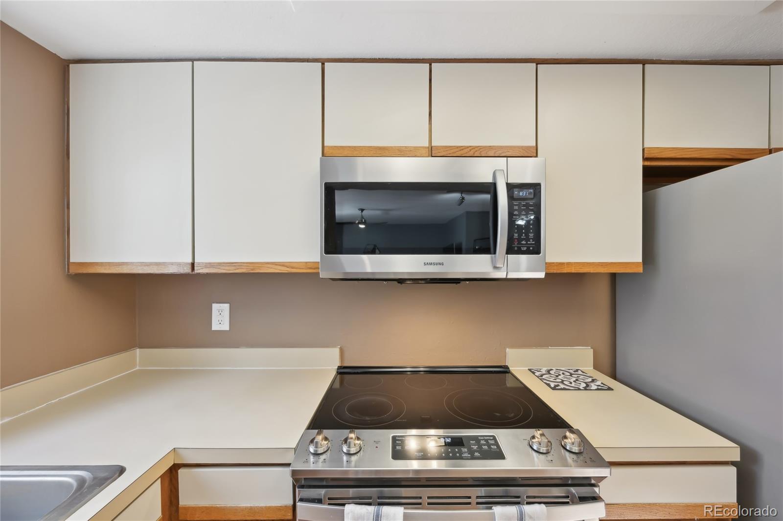 MLS Image #11 for 12655 e pacific circle,aurora, Colorado