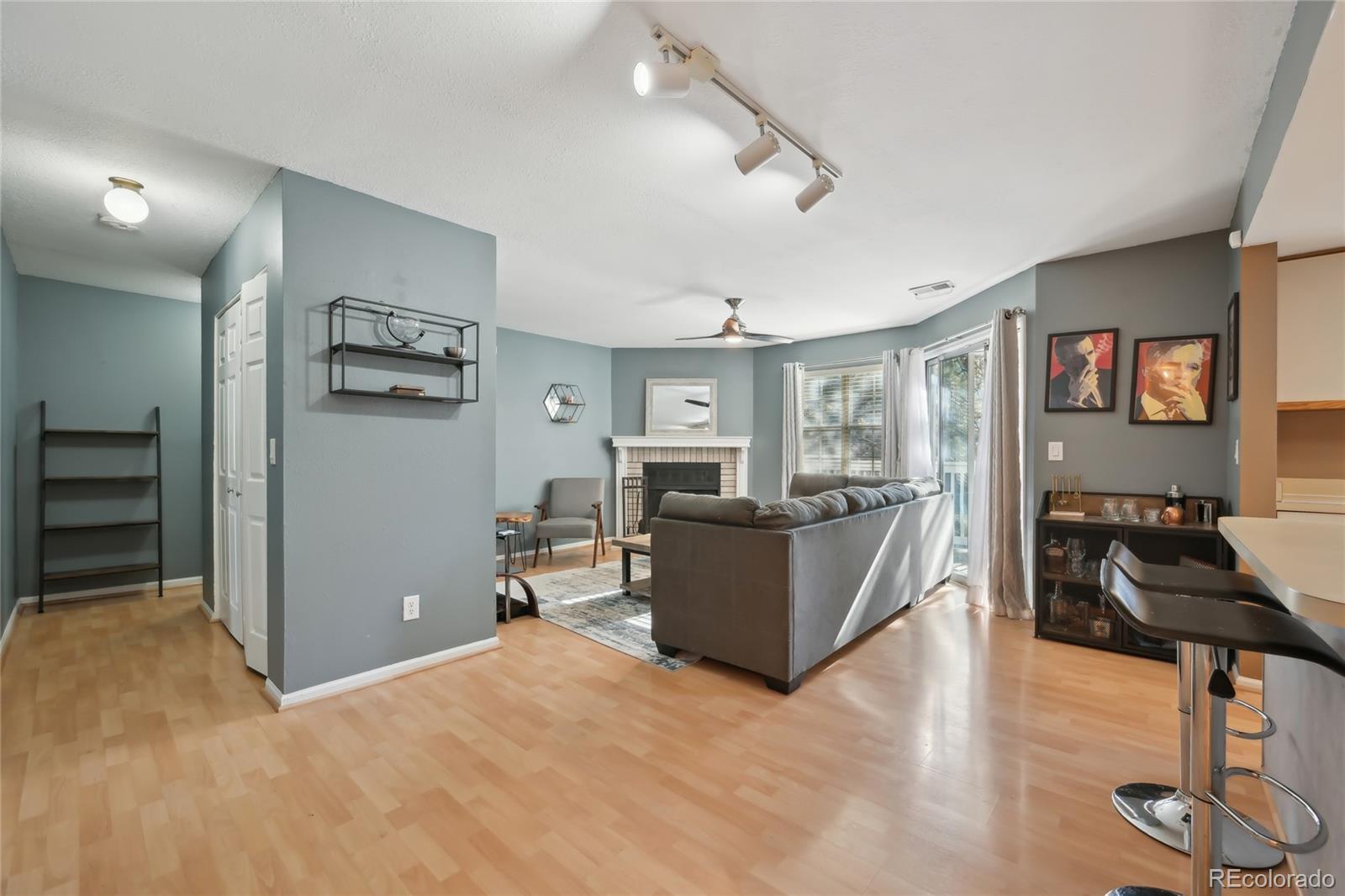 MLS Image #4 for 12655 e pacific circle,aurora, Colorado