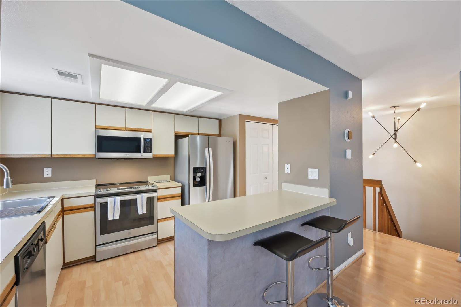 MLS Image #9 for 12655 e pacific circle,aurora, Colorado