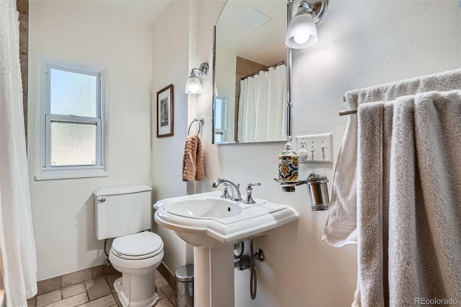 MLS Image #17 for 1235  dahlia street,denver, Colorado