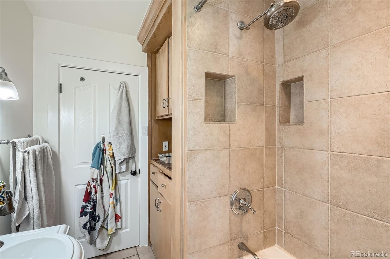 MLS Image #18 for 1235  dahlia street,denver, Colorado