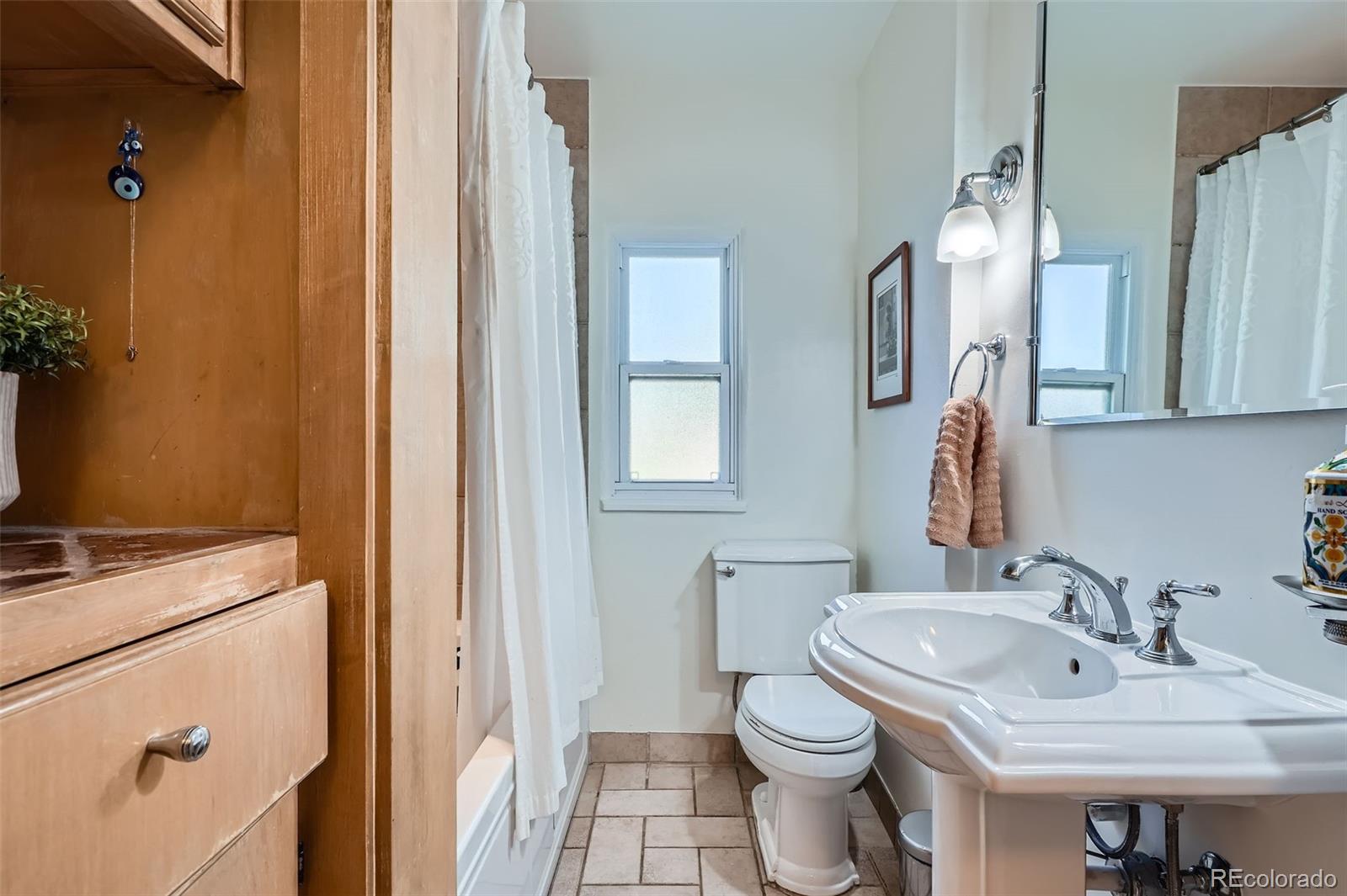MLS Image #19 for 1235  dahlia street,denver, Colorado