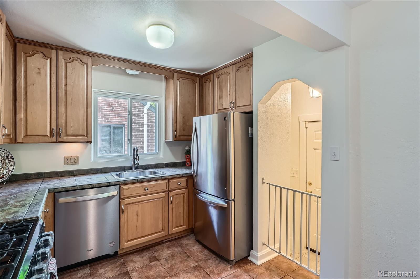 MLS Image #6 for 1235  dahlia street,denver, Colorado