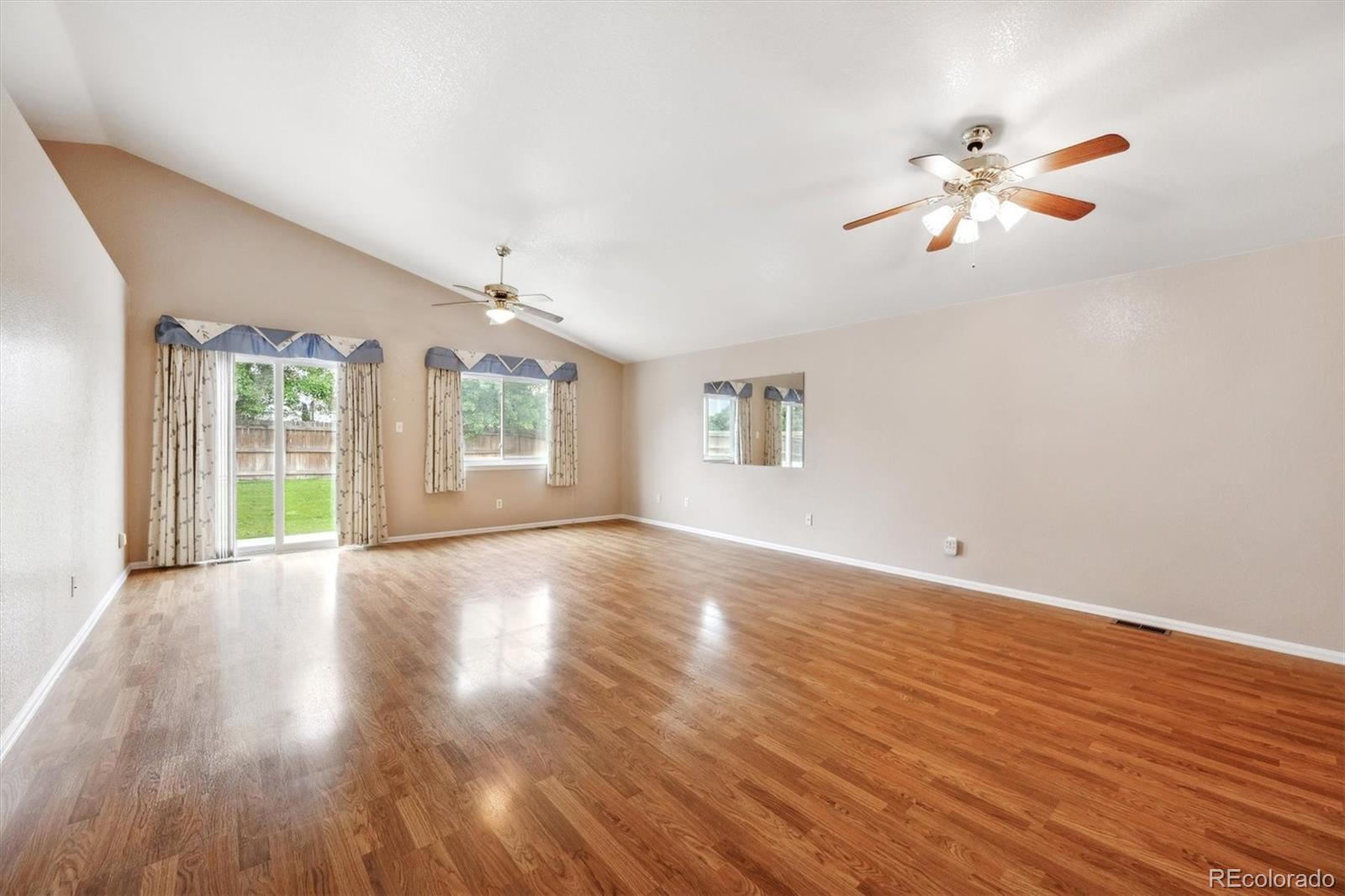 MLS Image #3 for 11418  macon street,commerce city, Colorado