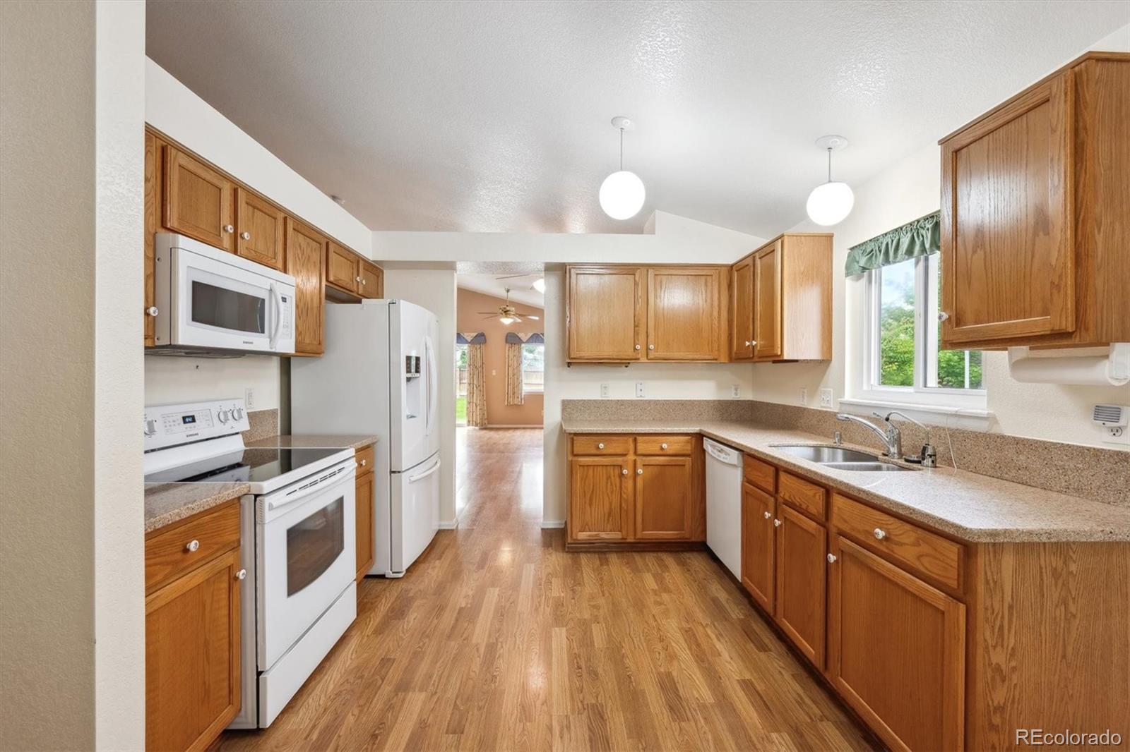 MLS Image #8 for 11418  macon street,commerce city, Colorado