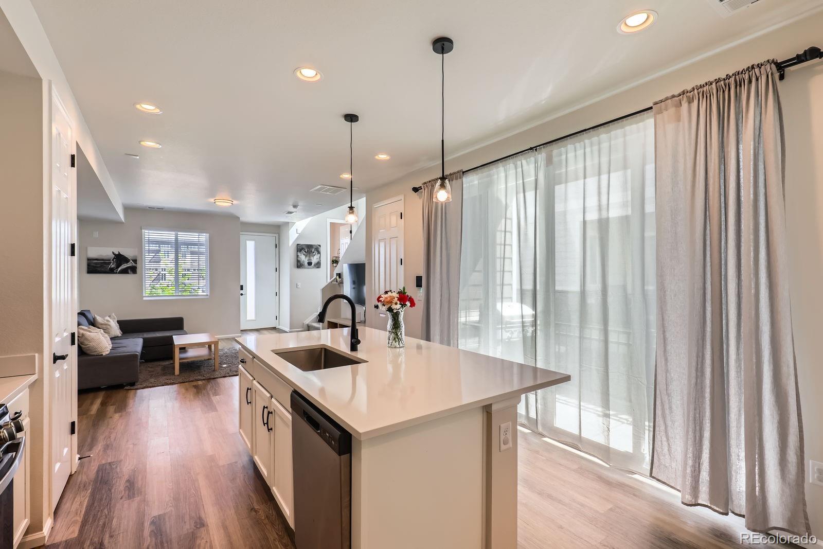 MLS Image #11 for 24374 e 42nd avenue,aurora, Colorado