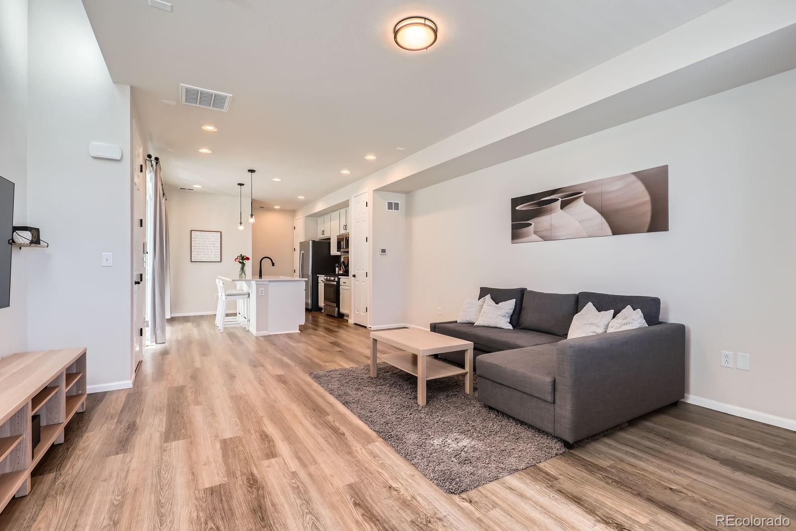 MLS Image #4 for 24374 e 42nd avenue,aurora, Colorado