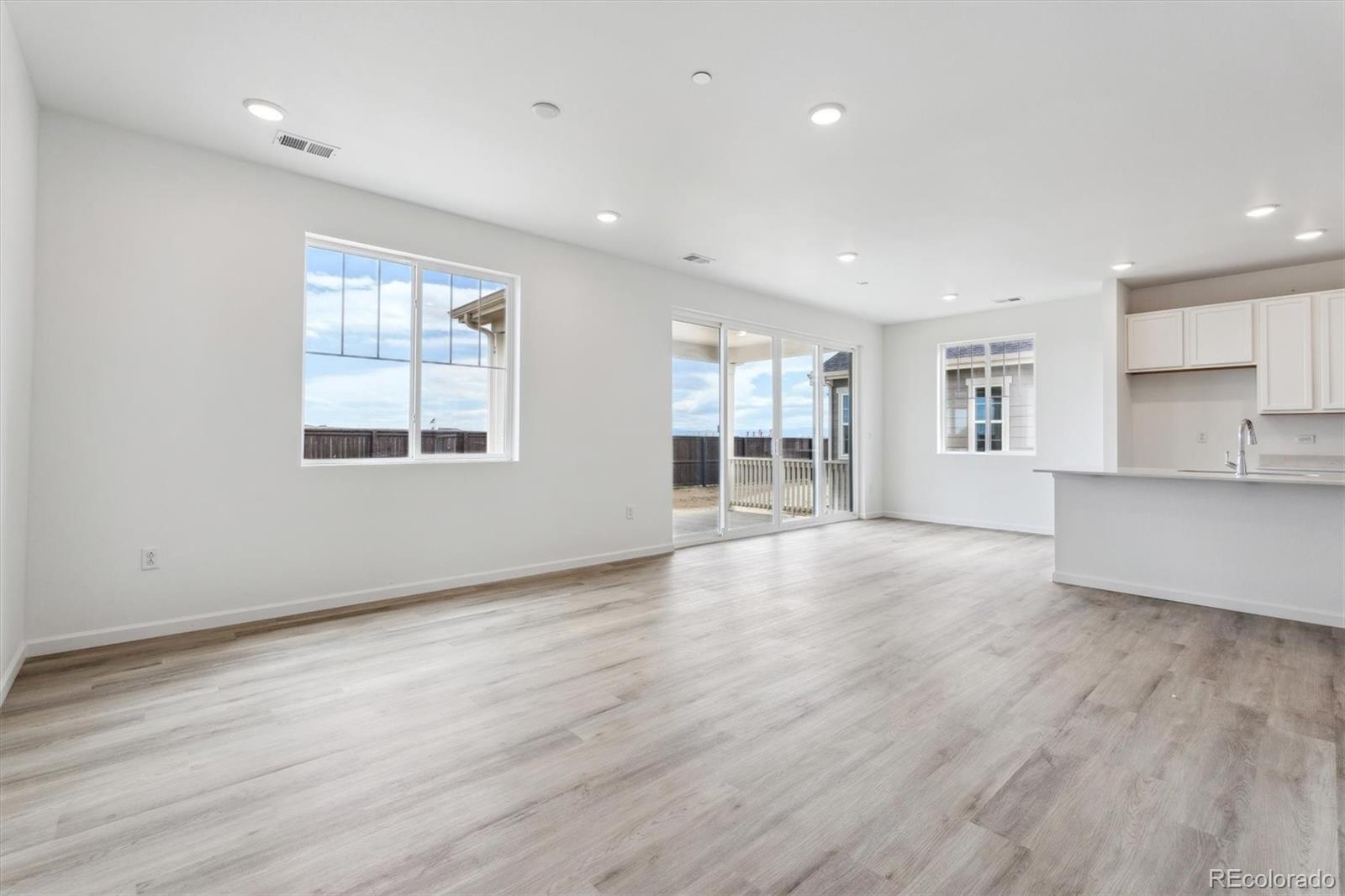 MLS Image #10 for 19080 e 96th place,commerce city, Colorado