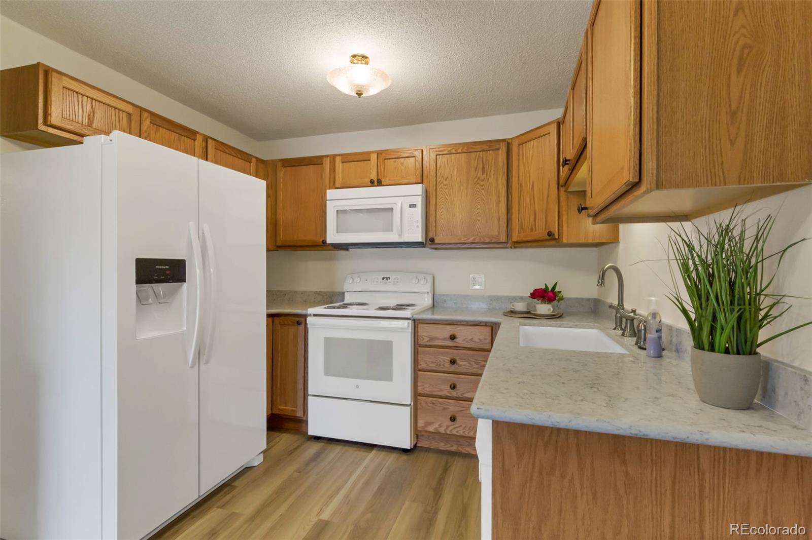MLS Image #6 for 13606 e bates avenue,aurora, Colorado