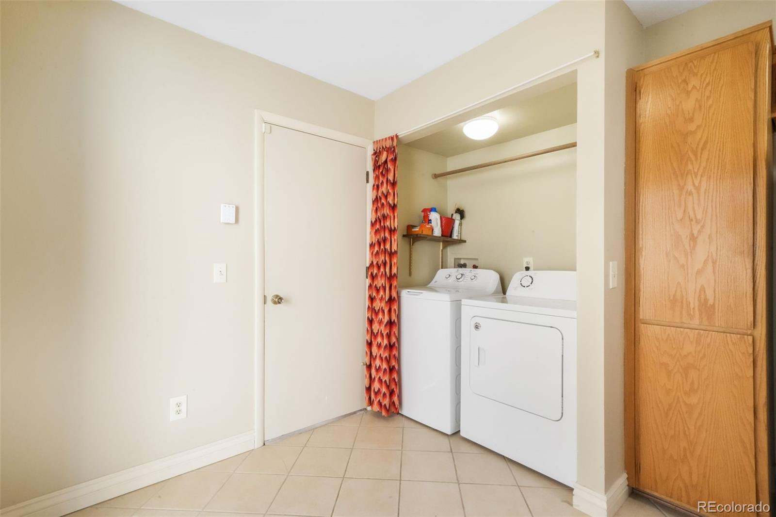 MLS Image #10 for 3330  templeton gap road,colorado springs, Colorado