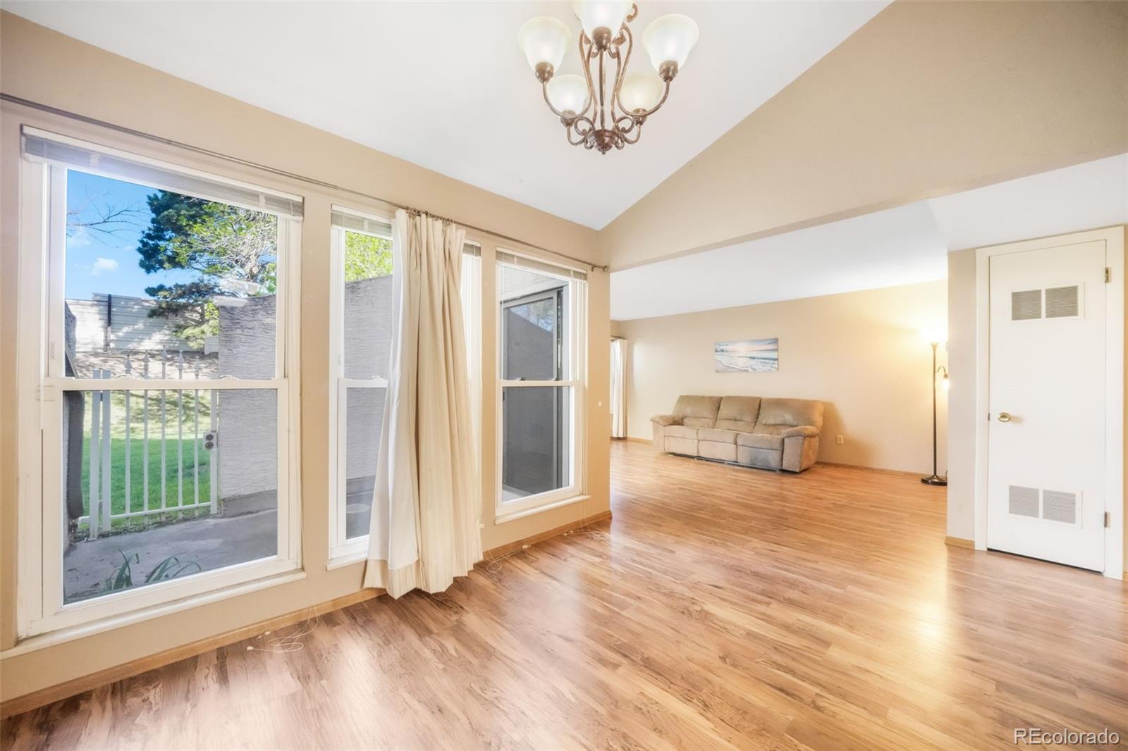 MLS Image #12 for 3330  templeton gap road,colorado springs, Colorado