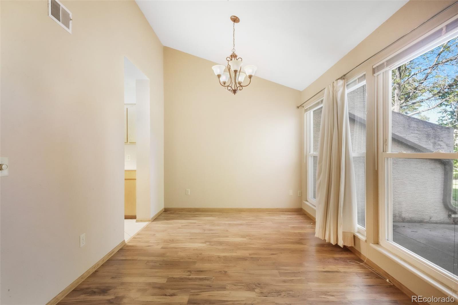 MLS Image #13 for 3330  templeton gap road,colorado springs, Colorado