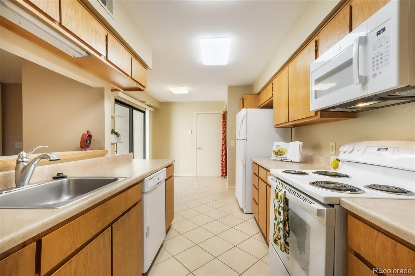 MLS Image #5 for 3330  templeton gap road,colorado springs, Colorado