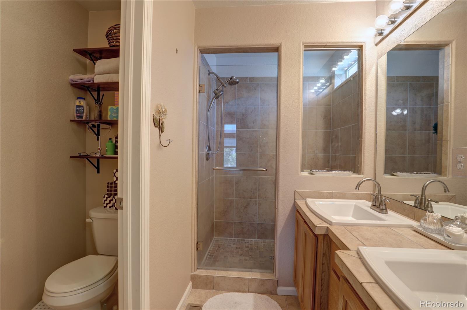 MLS Image #13 for 20194  robins drive,denver, Colorado