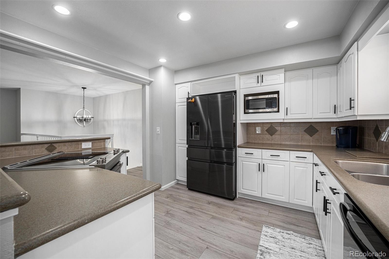 MLS Image #3 for 10473 w arkansas drive,lakewood, Colorado