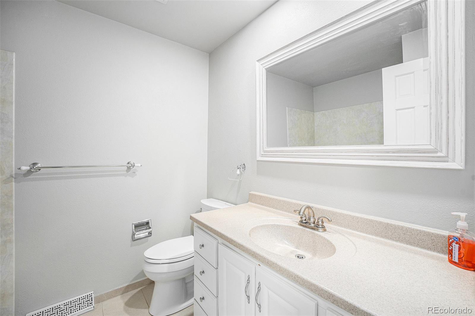 MLS Image #8 for 10473 w arkansas drive,lakewood, Colorado