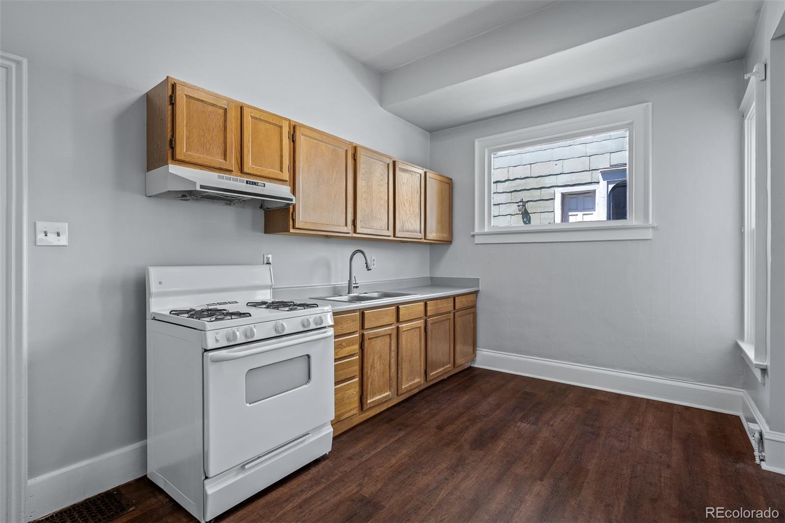 MLS Image #8 for 15 e dale street,colorado springs, Colorado