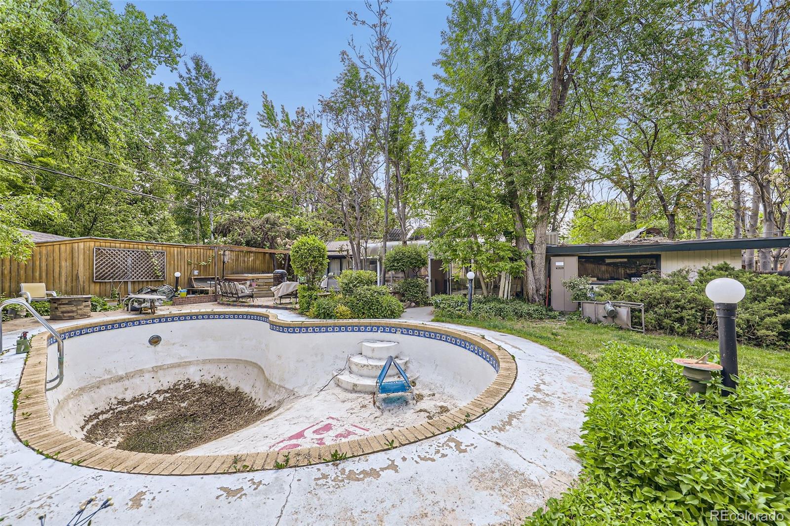 MLS Image #24 for 2220  lee street,lakewood, Colorado