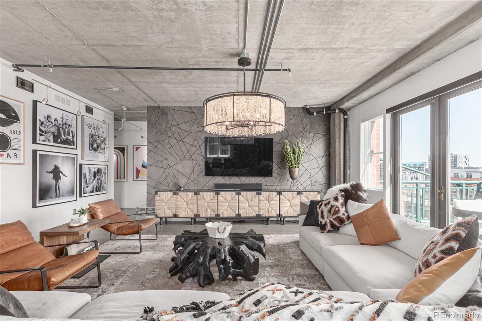 MLS Image #2 for 1735  19th street,denver, Colorado