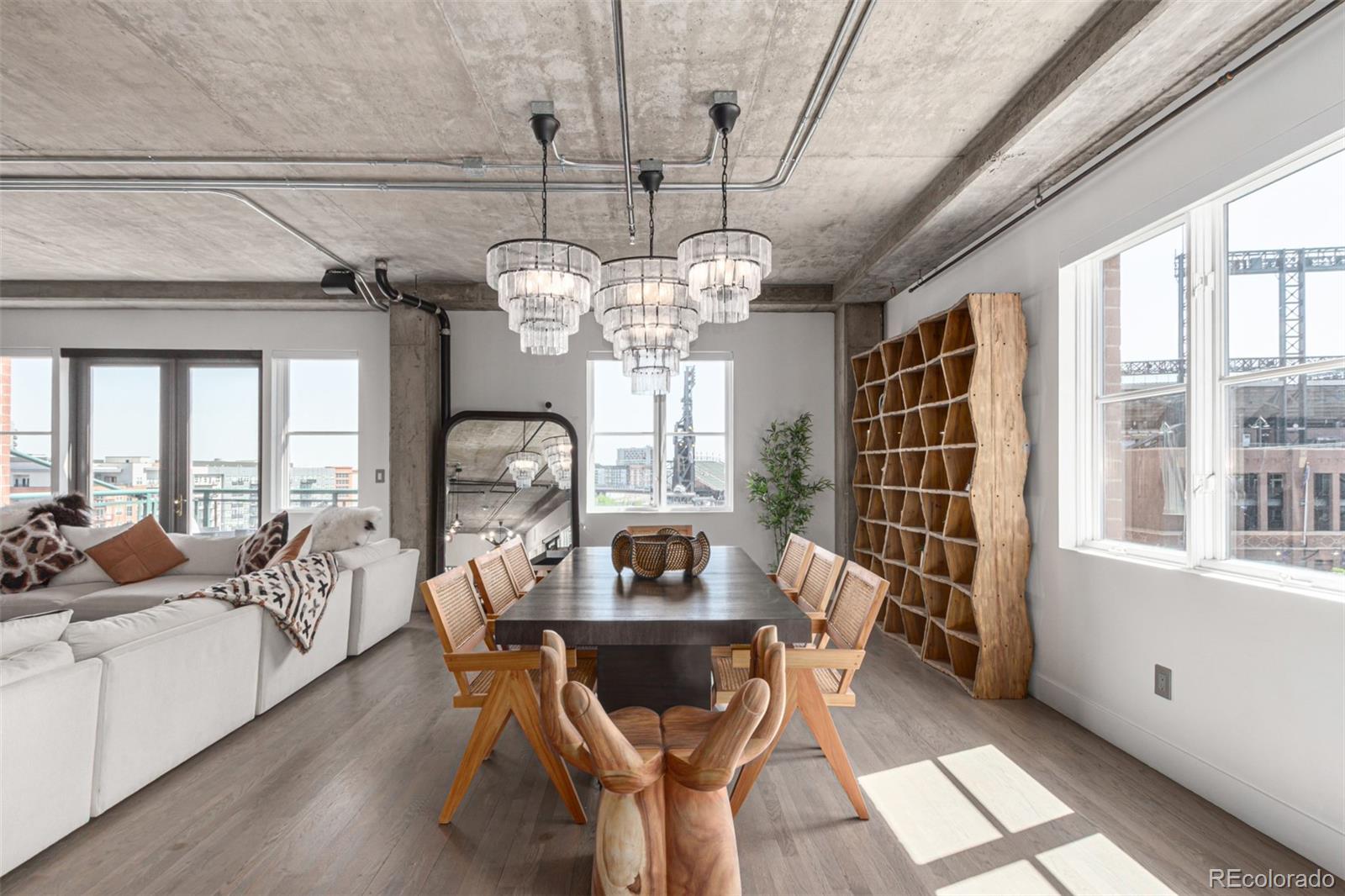 MLS Image #4 for 1735  19th street,denver, Colorado
