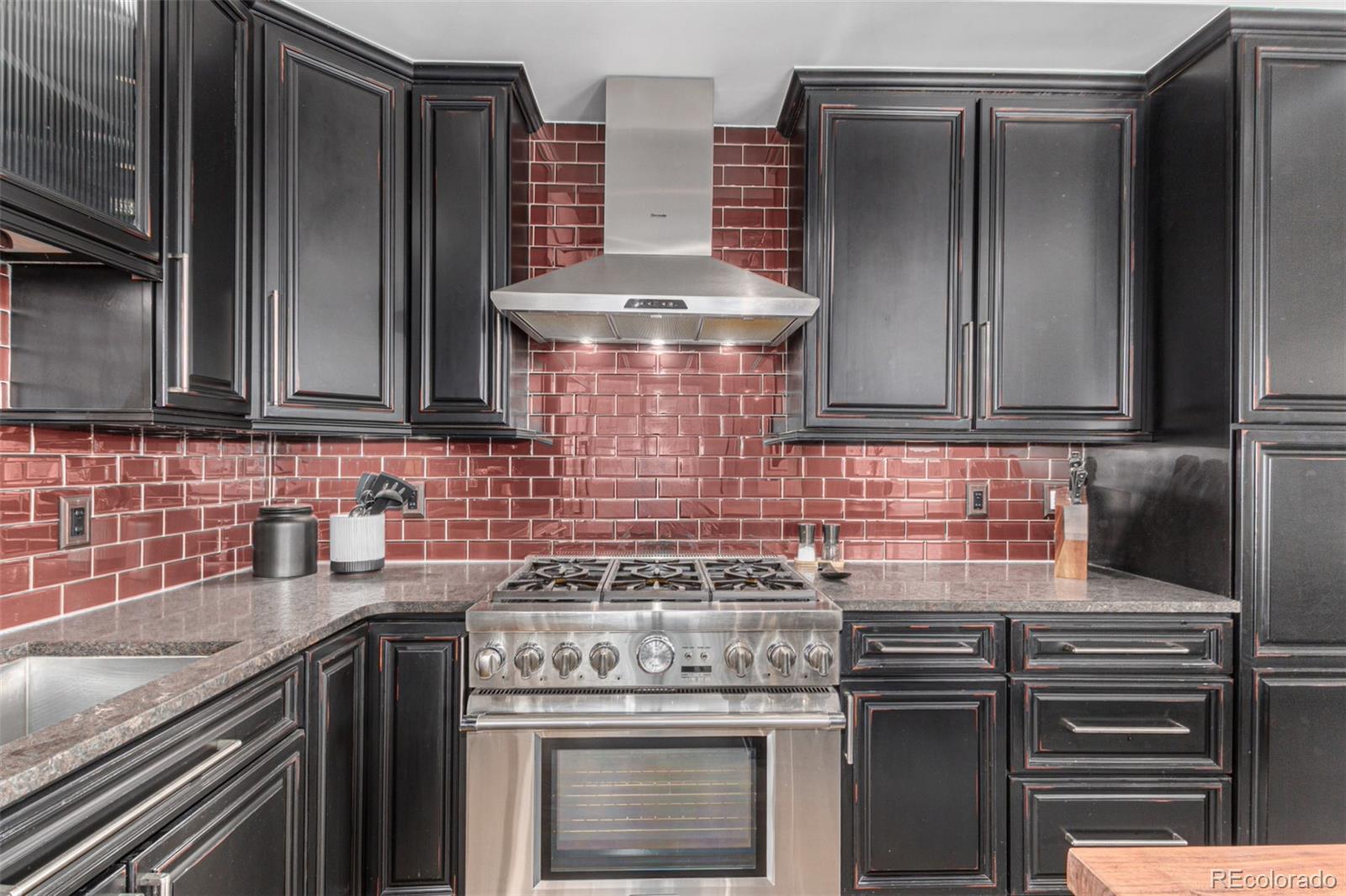 MLS Image #7 for 1735  19th street,denver, Colorado
