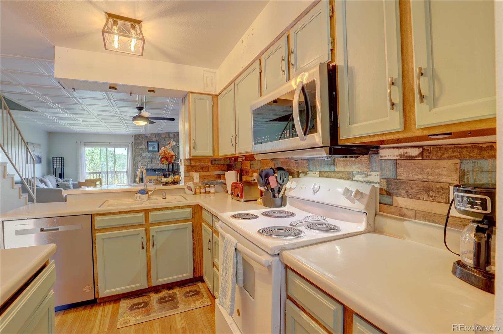 MLS Image #6 for 9771 w cornell place,lakewood, Colorado