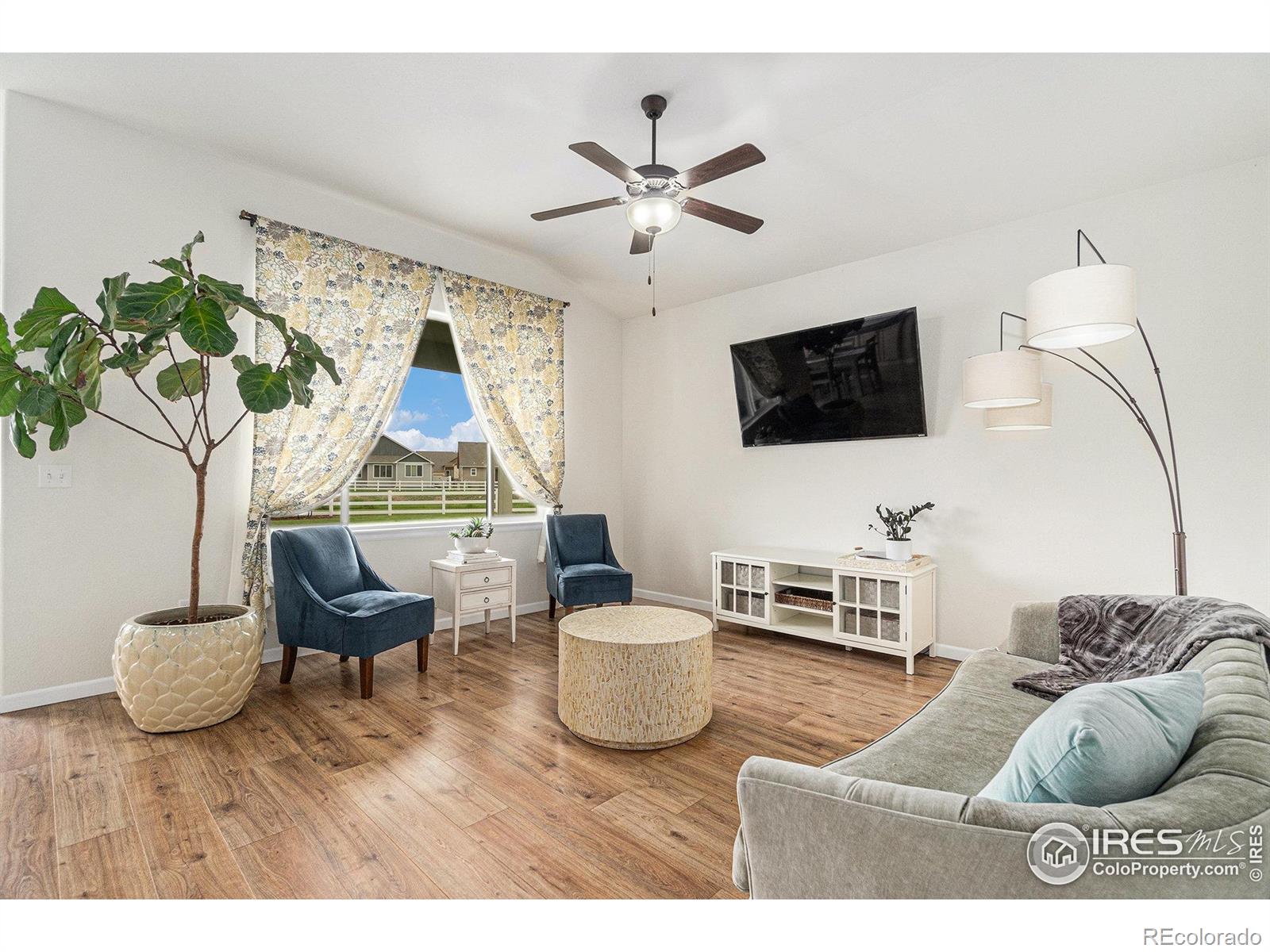 MLS Image #4 for 614  park edge circle,windsor, Colorado