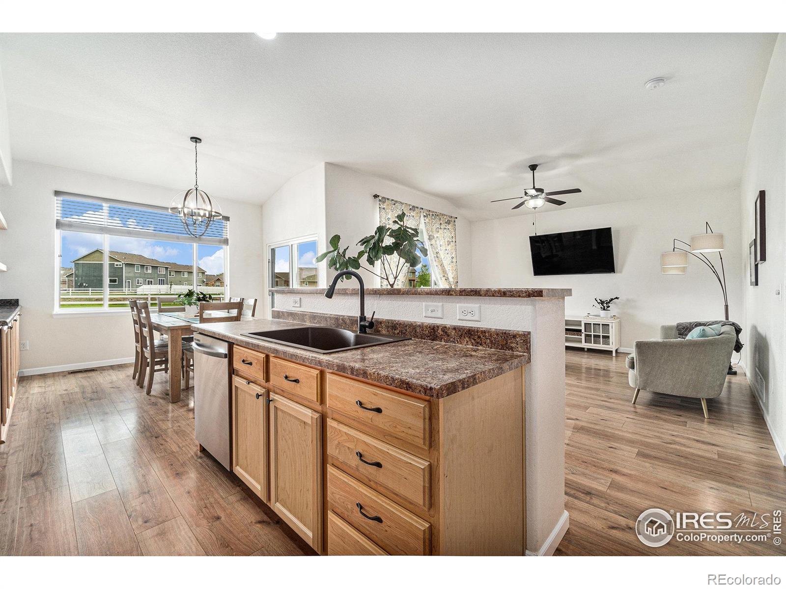 MLS Image #5 for 614  park edge circle,windsor, Colorado