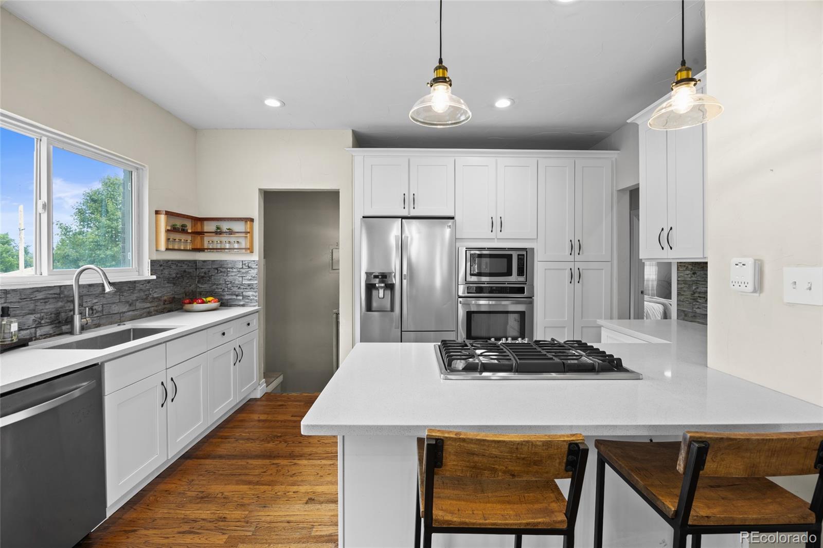 MLS Image #13 for 2703 n milwaukee street,denver, Colorado