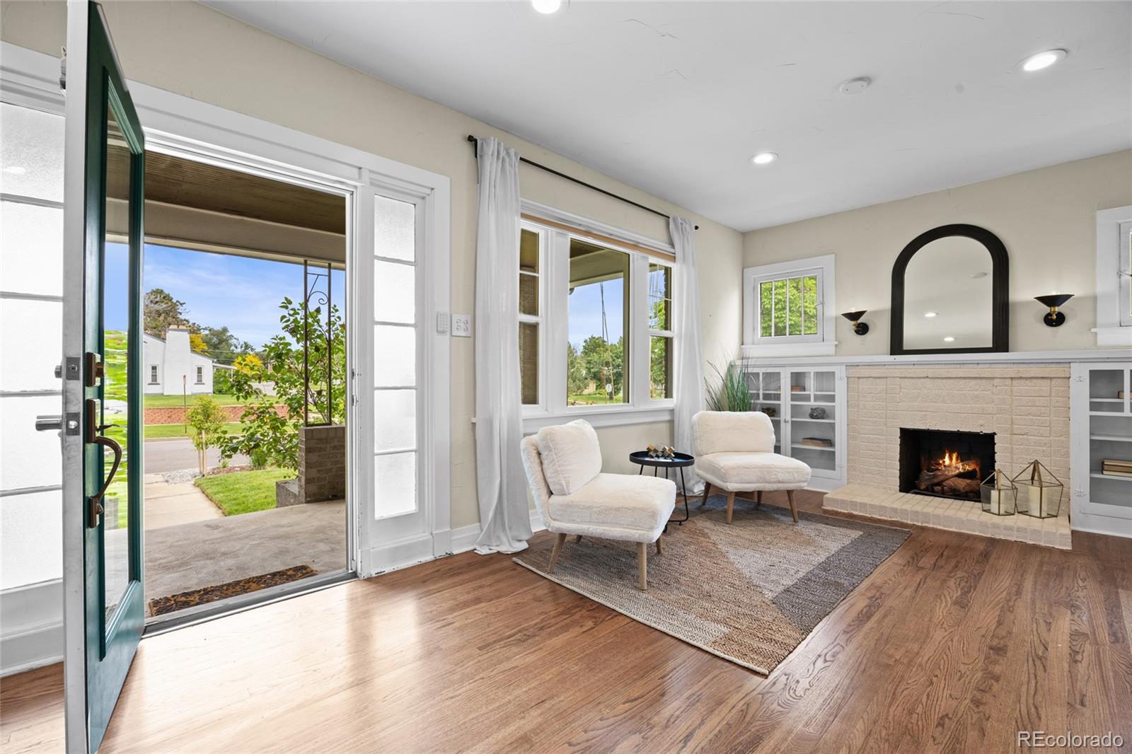 MLS Image #4 for 2703 n milwaukee street,denver, Colorado