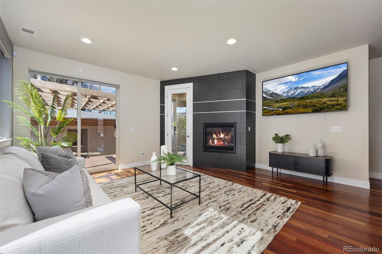 MLS Image #3 for 2053  meade street,denver, Colorado
