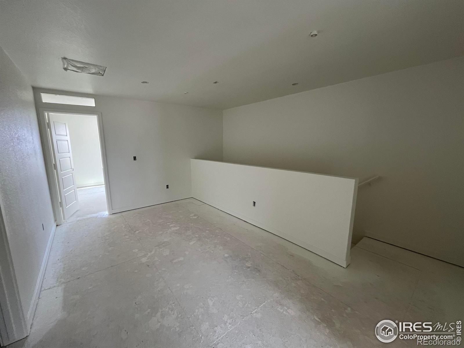 MLS Image #10 for 3756  pinnacles court,evans, Colorado
