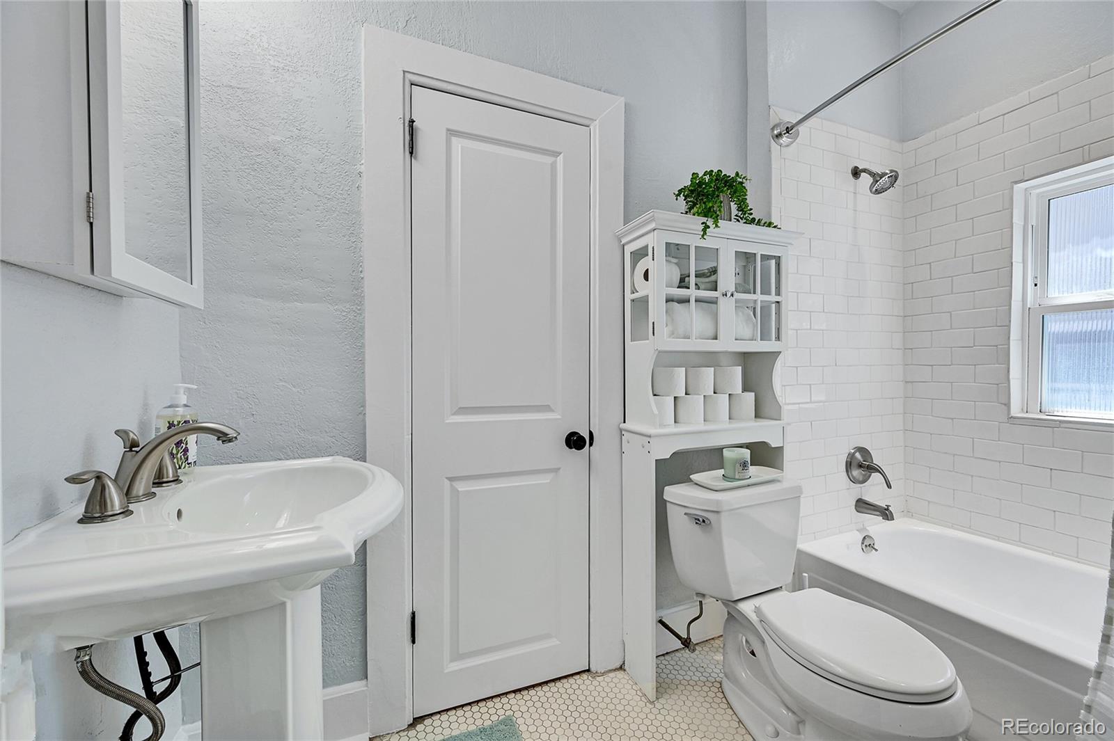 MLS Image #23 for 1208 s pennsylvania street,denver, Colorado
