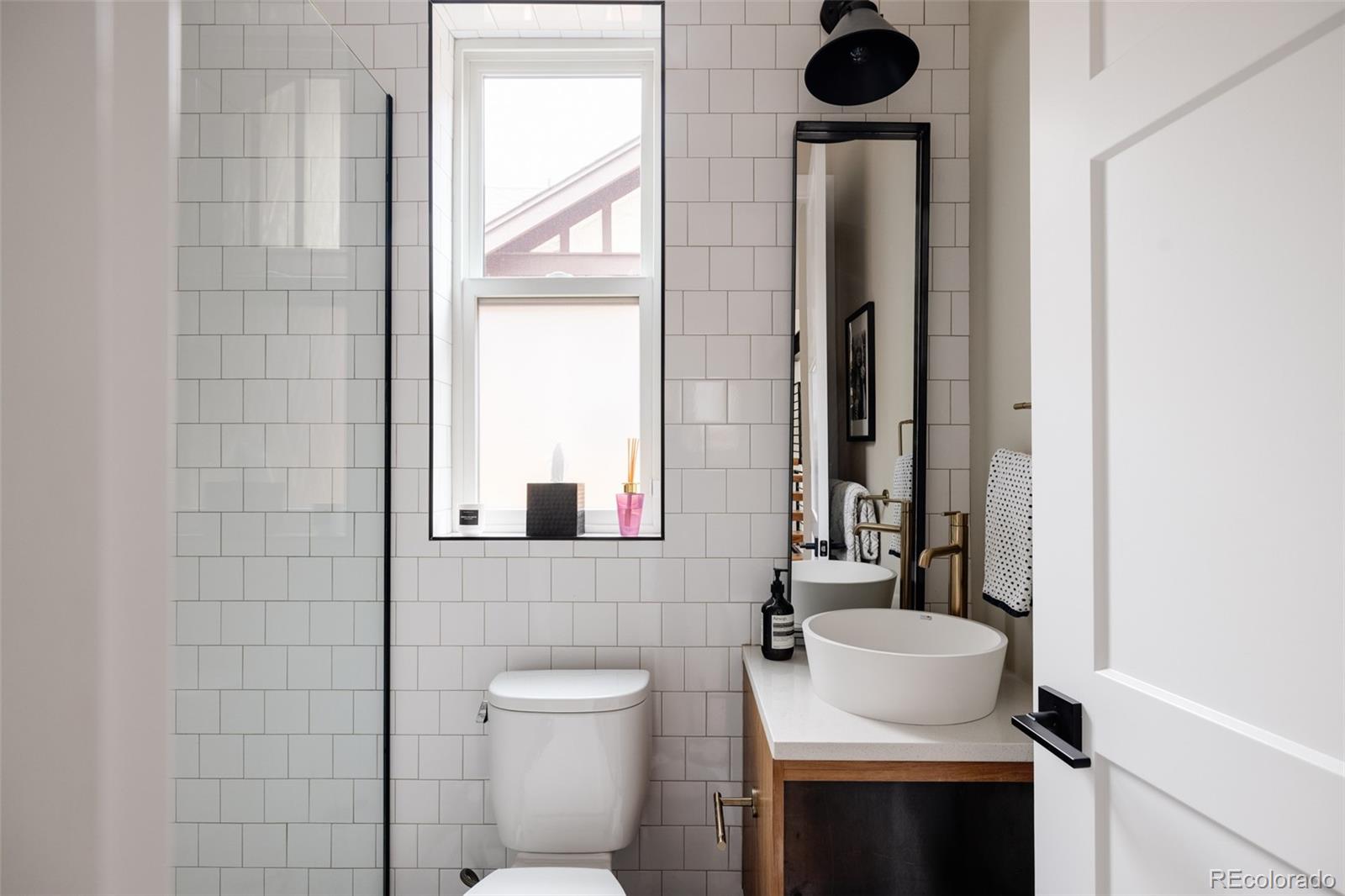 MLS Image #12 for 619 s high street,denver, Colorado