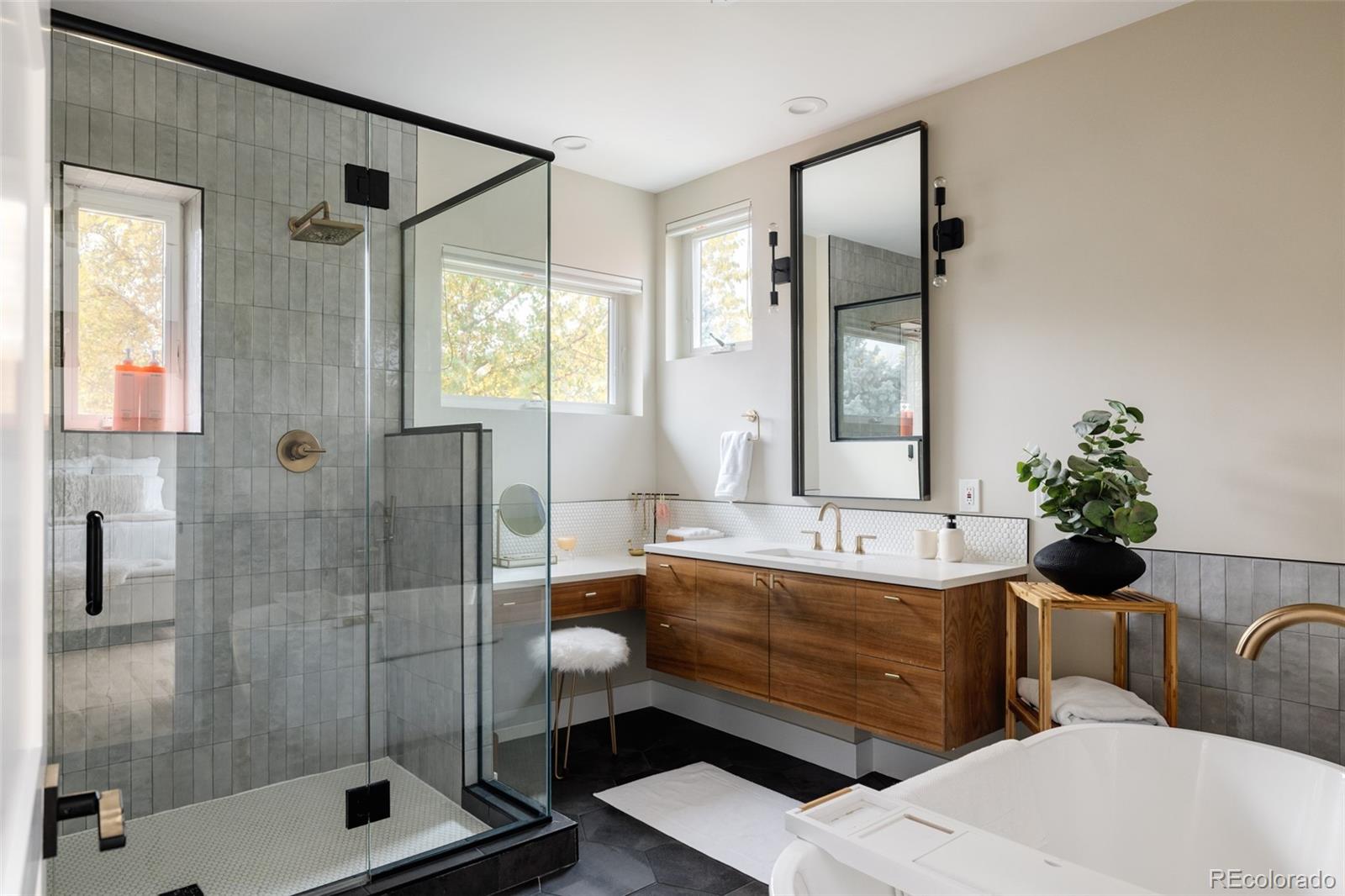 MLS Image #18 for 619 s high street,denver, Colorado