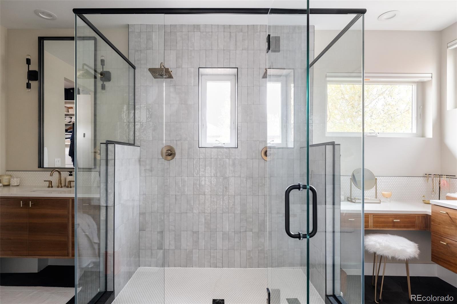 MLS Image #19 for 619 s high street,denver, Colorado
