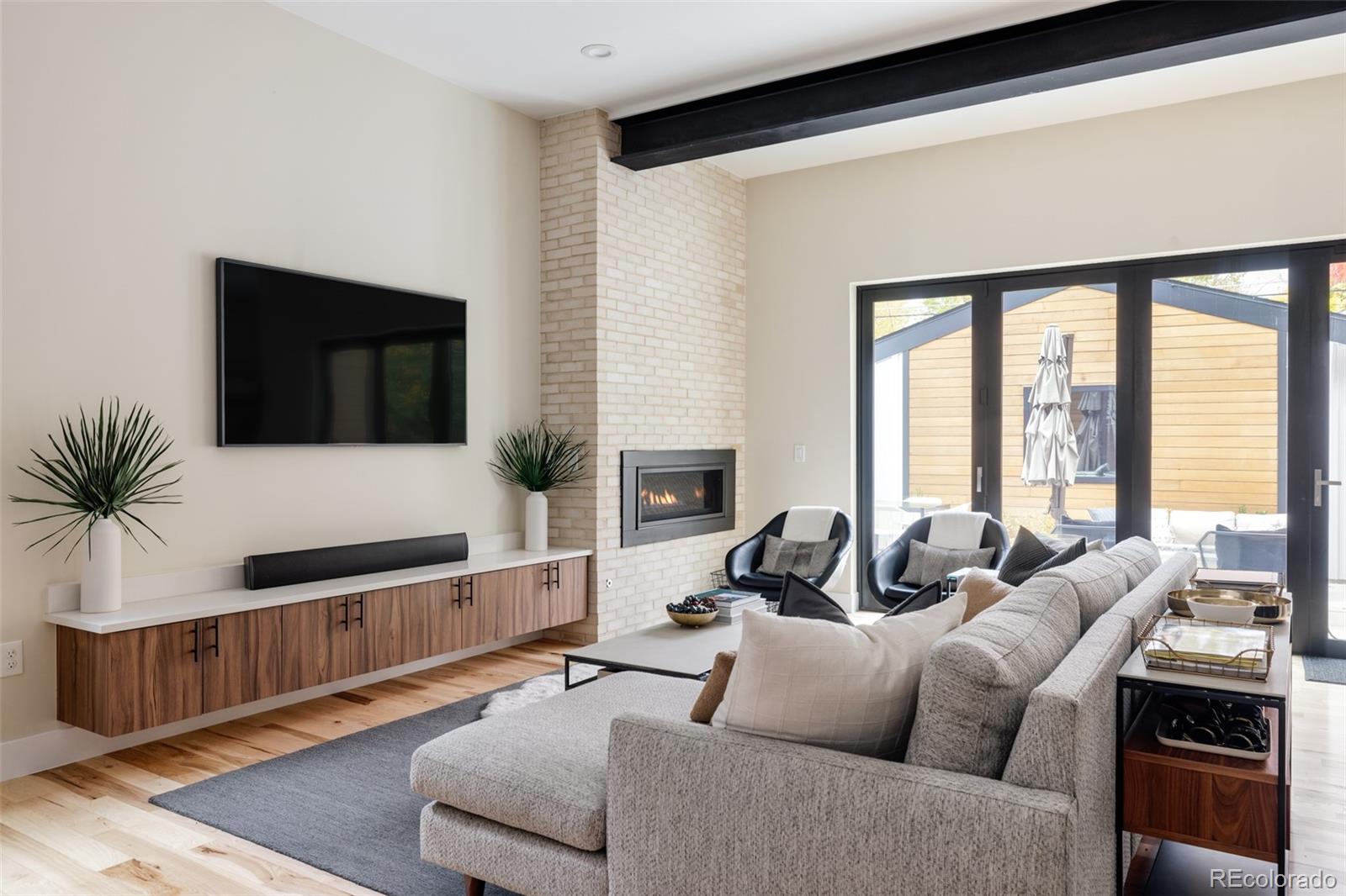 MLS Image #8 for 619 s high street,denver, Colorado