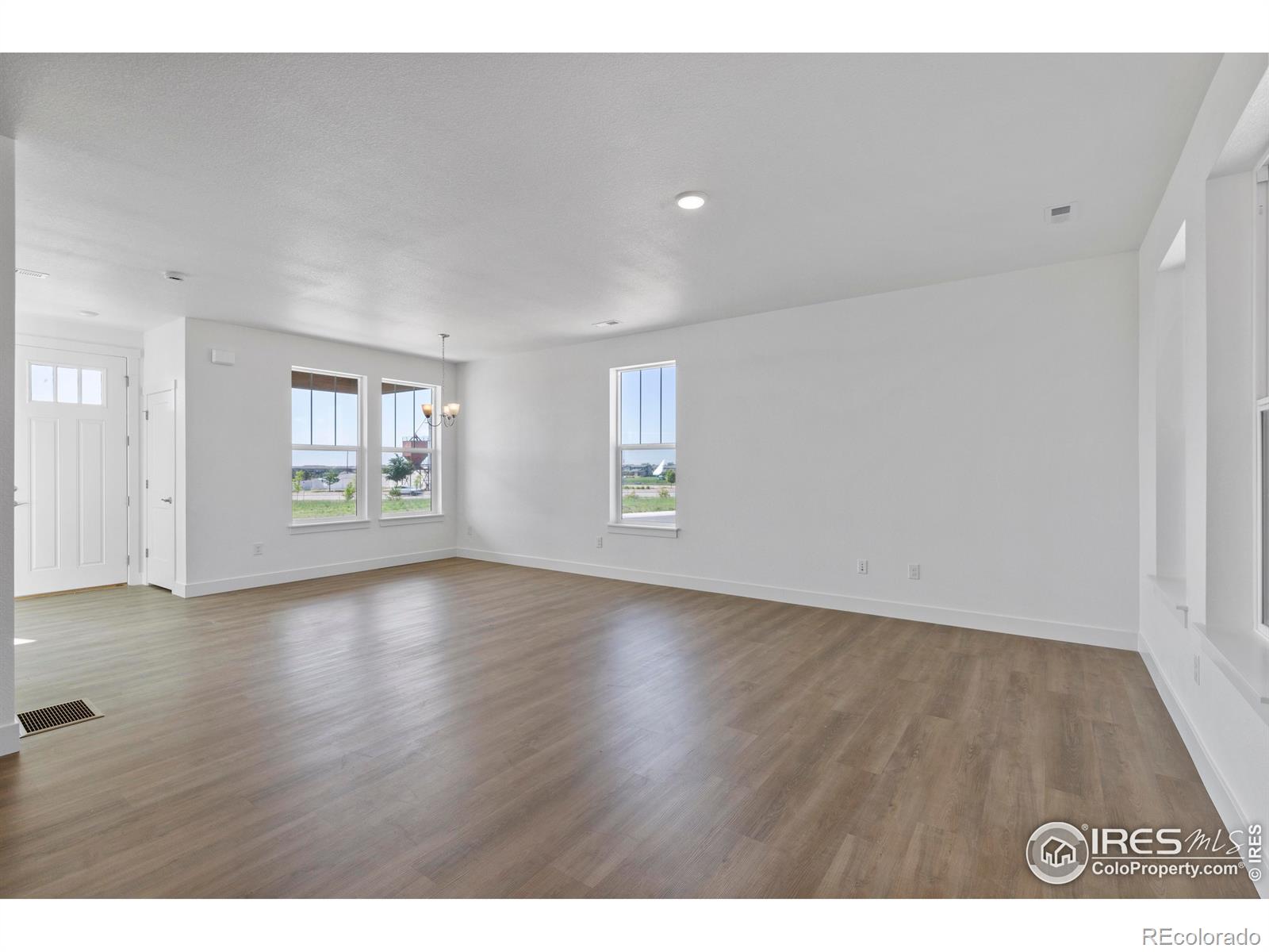 MLS Image #10 for 4523  parkline street,timnath, Colorado