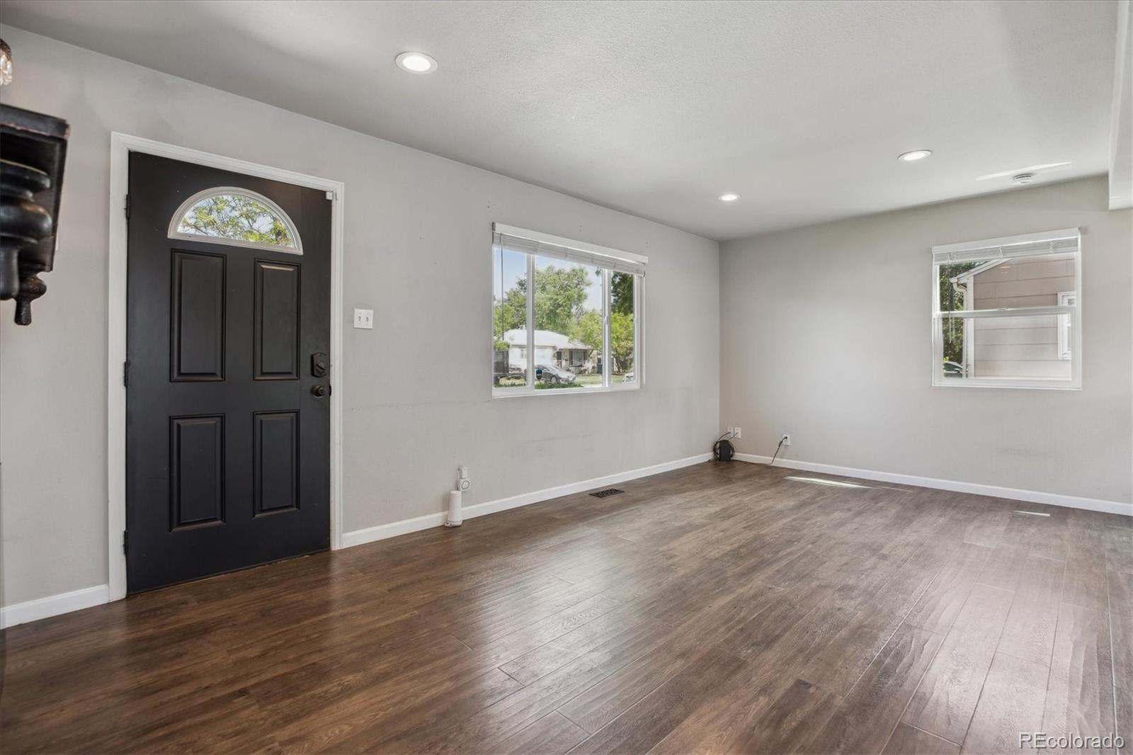 MLS Image #3 for 765  iola street,aurora, Colorado