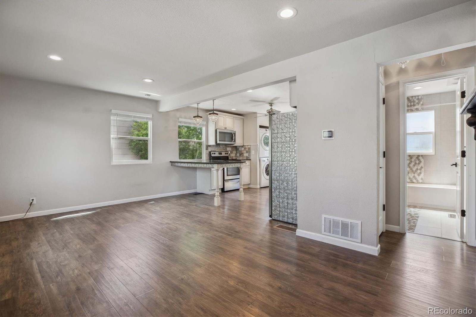 MLS Image #5 for 765  iola street,aurora, Colorado