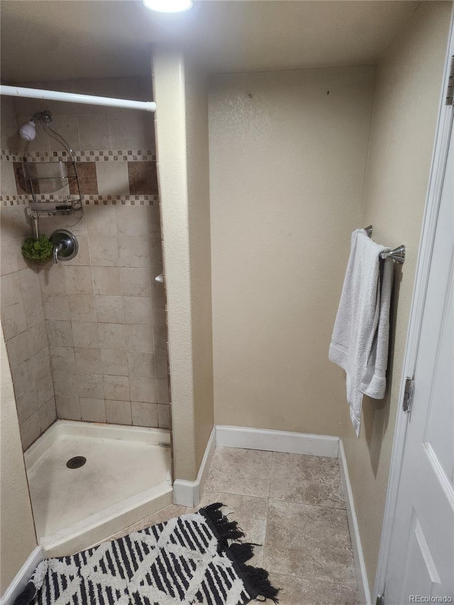 MLS Image #13 for 2034 s lincoln street,denver, Colorado