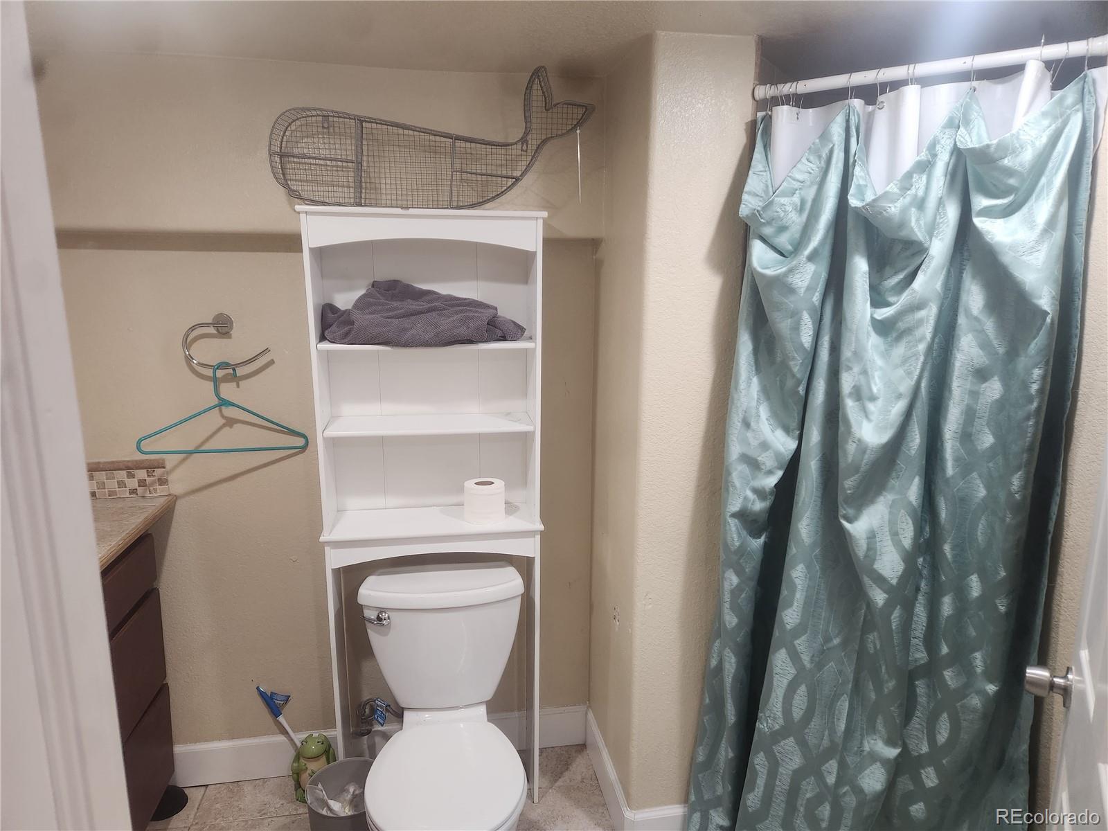 MLS Image #15 for 2034 s lincoln street,denver, Colorado