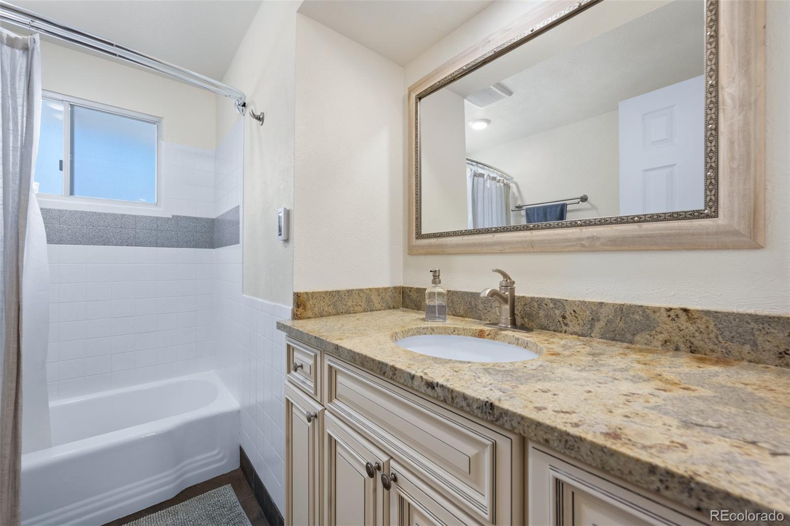 MLS Image #17 for 11328 w 27th avenue,lakewood, Colorado