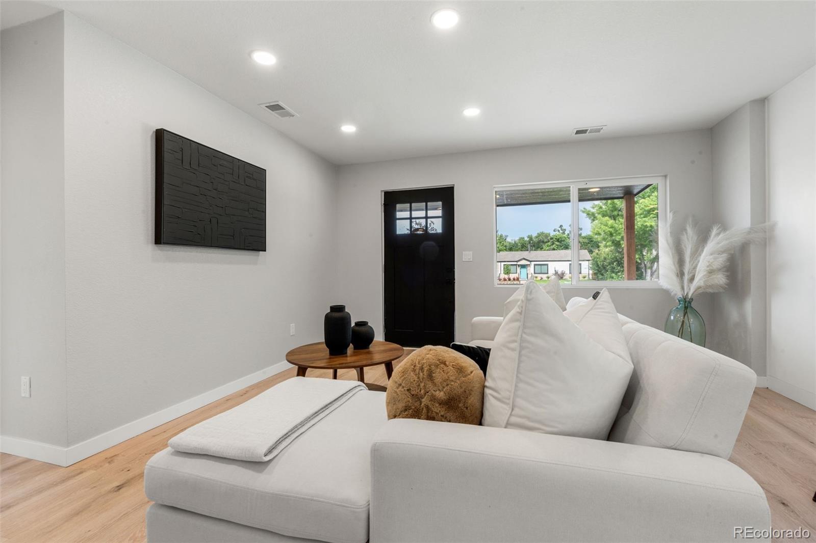 MLS Image #13 for 3061 s glencoe street,denver, Colorado