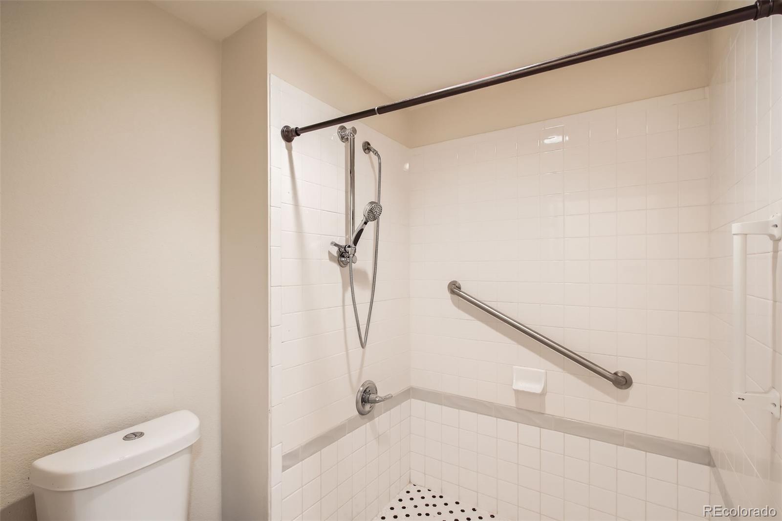 MLS Image #18 for 4385 s balsam street,littleton, Colorado