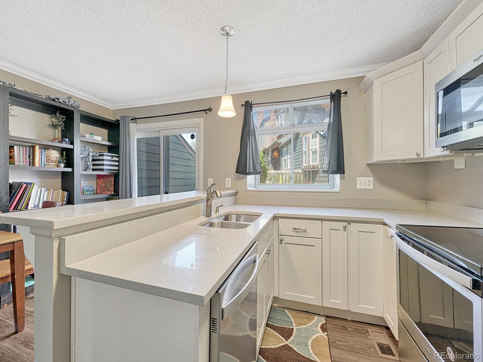 MLS Image #4 for 17427 e rice circle,aurora, Colorado