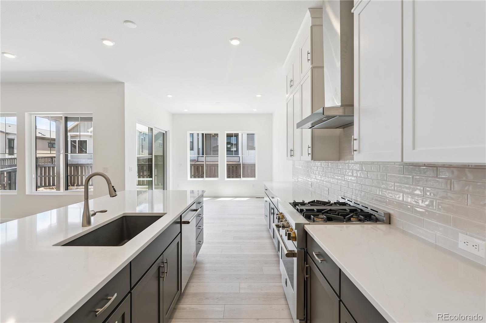 MLS Image #10 for 11106  stonepath street,littleton, Colorado