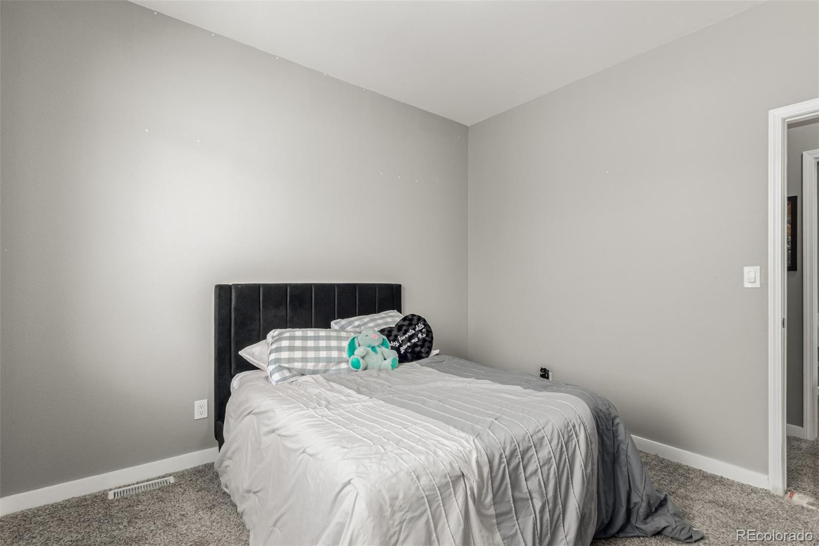 MLS Image #18 for 3502  oak meadow drive,colorado springs, Colorado