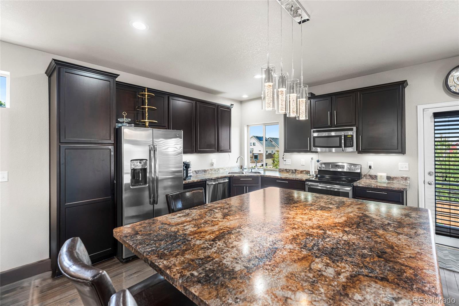 MLS Image #11 for 18651 e 53rd avenue,denver, Colorado