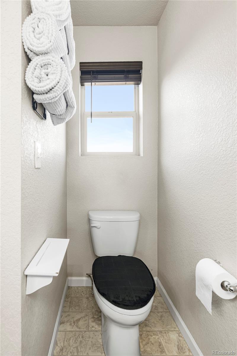 MLS Image #17 for 18651 e 53rd avenue,denver, Colorado